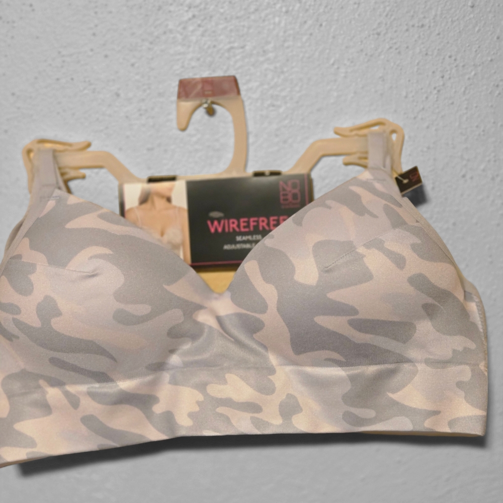 Pushup wire free bra